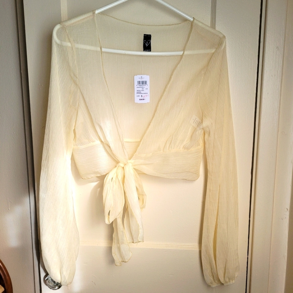 NWT Windsor Tie Crop Top